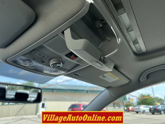 Used 2016 Volkswagen Passat 1.8T SE w/ Lighting Package (P06) FWD image 18