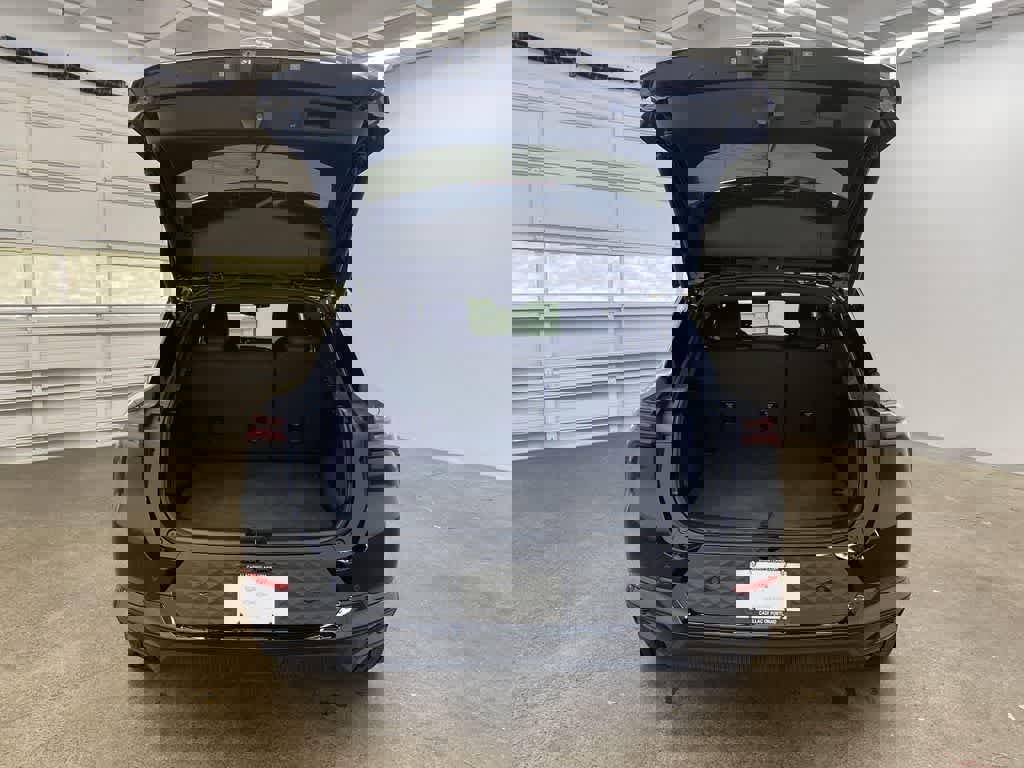 Used 2024 Chevrolet Equinox EV RS image 29