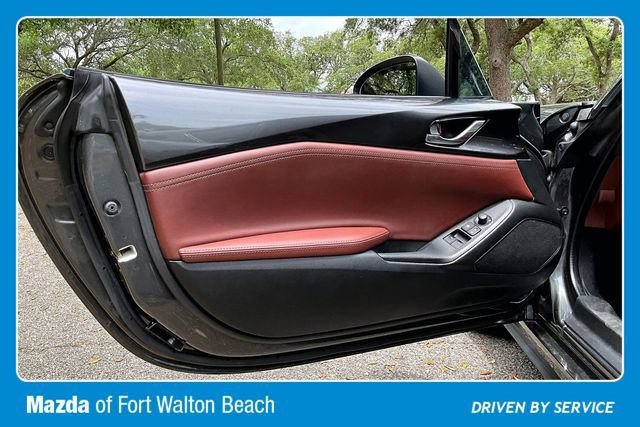 Used 2019 MAZDA MX-5 Miata RF Grand Touring RWD image 16