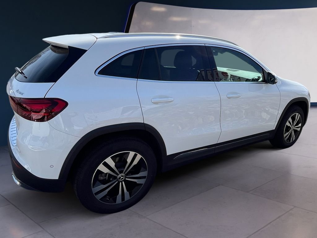 Certified 2026 Mercedes-Benz GLA 250 4MATIC image 6