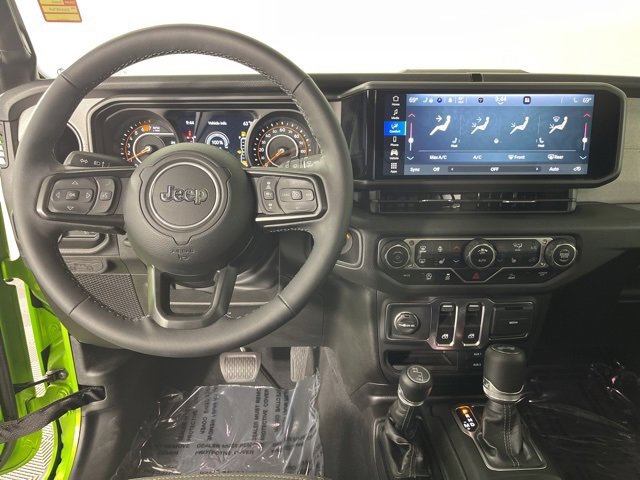 Used 2025 Jeep Wrangler Sport image 7