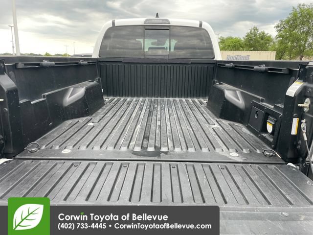 Used 2020 Toyota Tacoma TRD Off-Road w/ Blackout Package AWD/4WD image 29