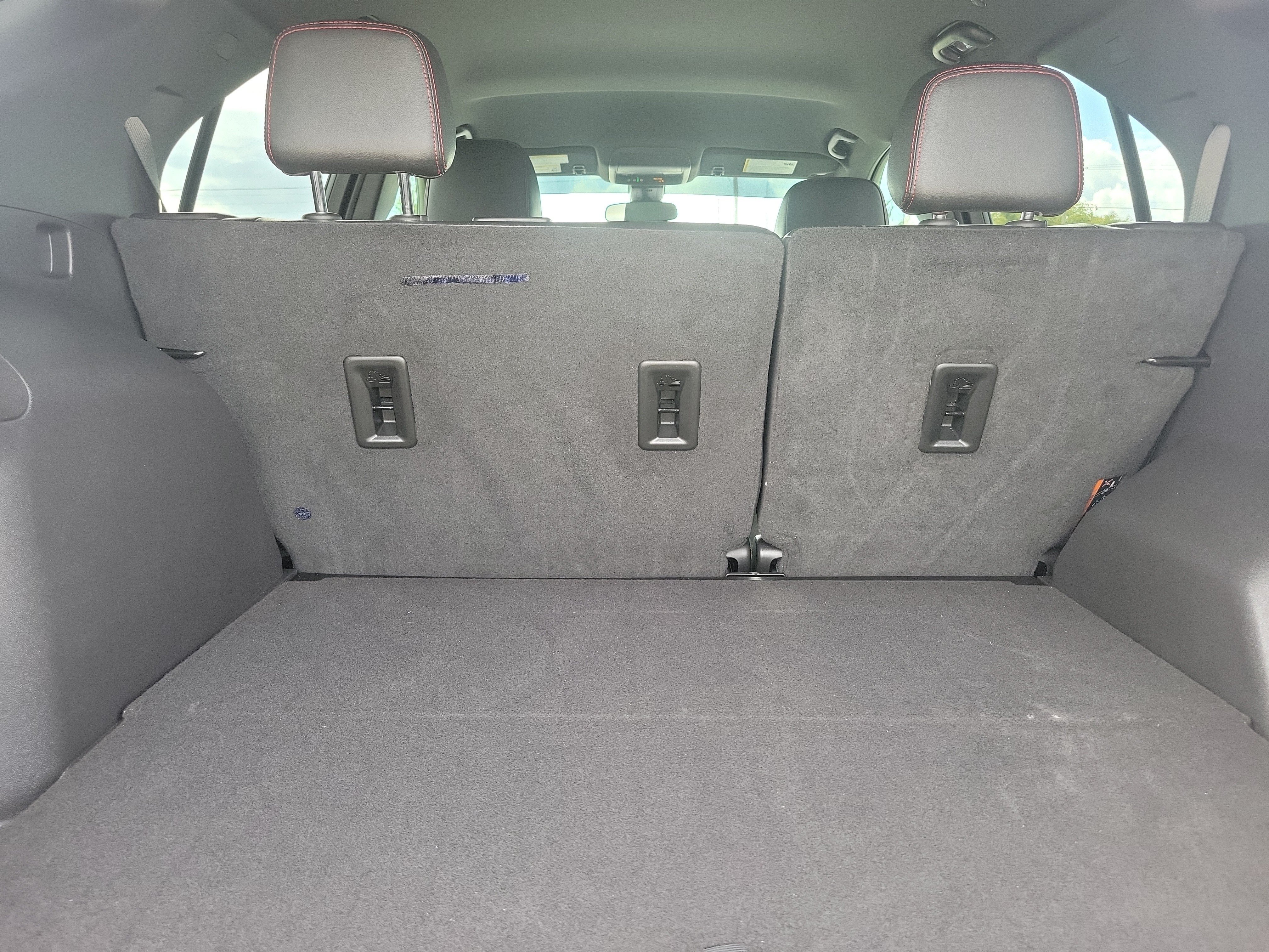 Certified 2023 Chevrolet Equinox RS w/ RS Leather Package FWD image 7