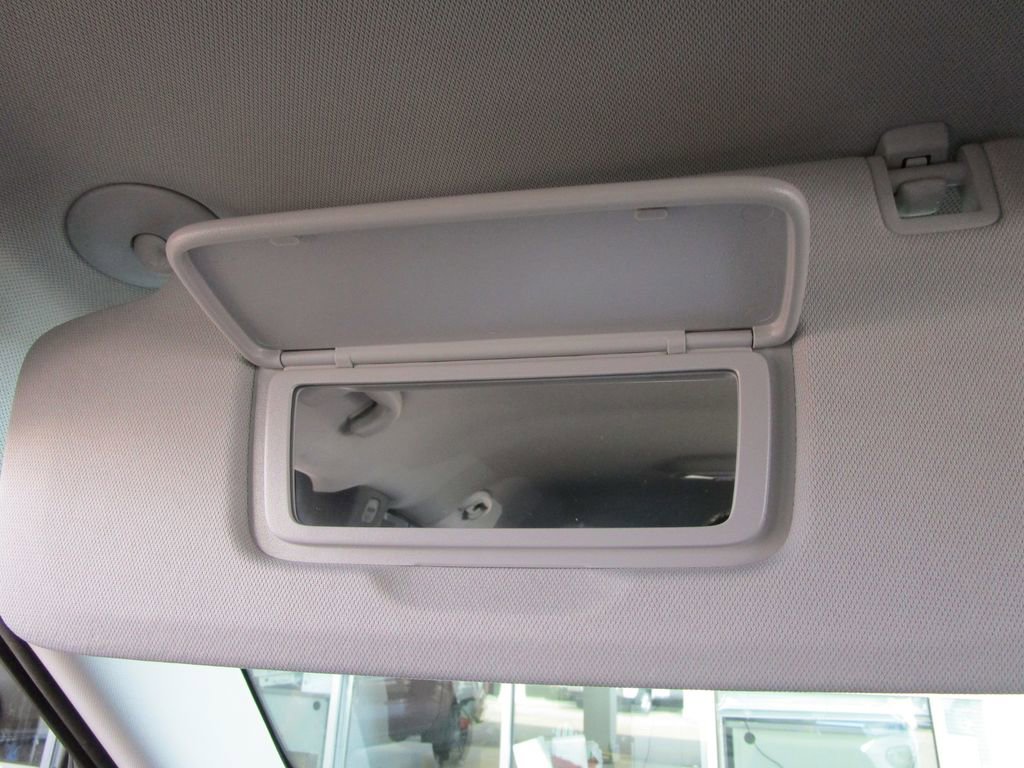 Used 2023 Chevrolet TrailBlazer LT image 32