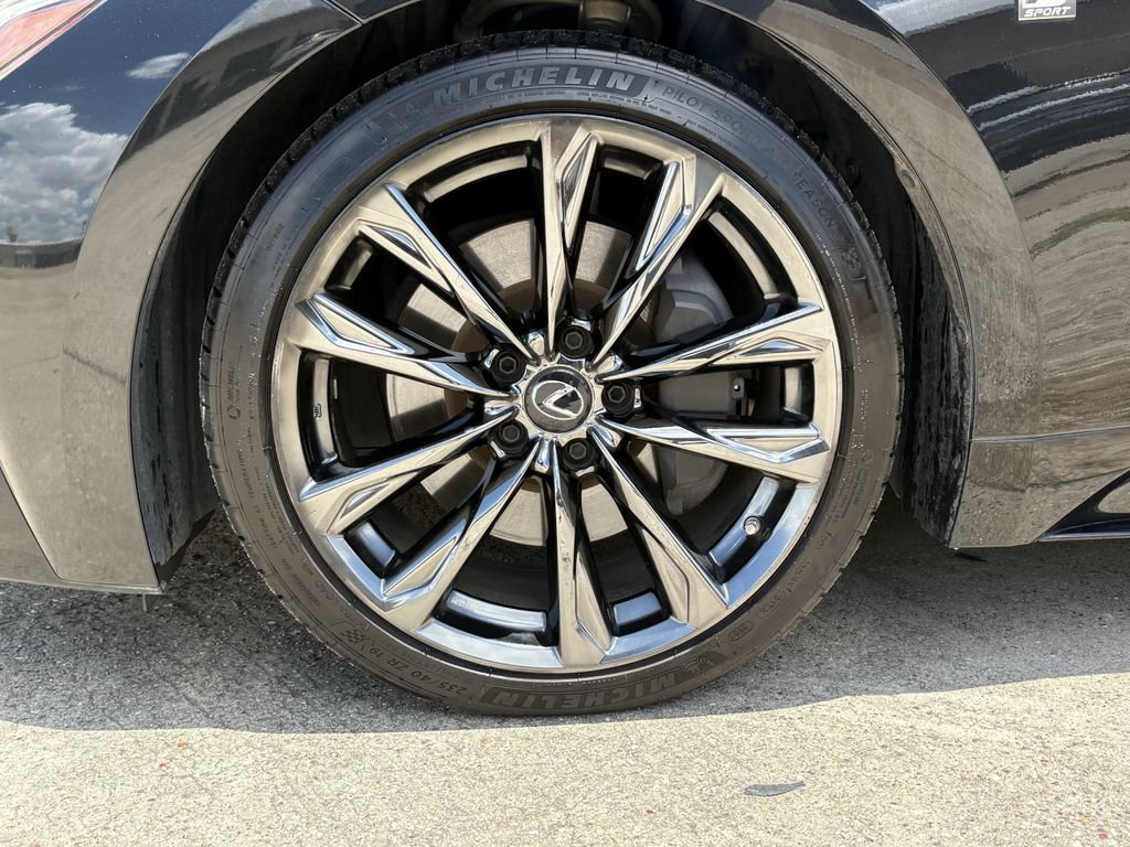 Used 2022 Lexus IS 350 F Sport RWD image 9