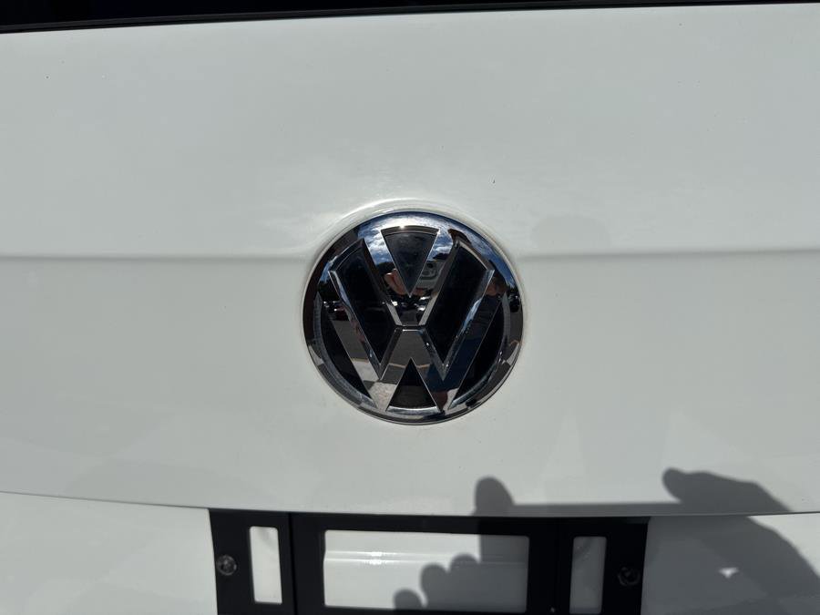 Used 2021 Volkswagen Tiguan SE R-Line image 40