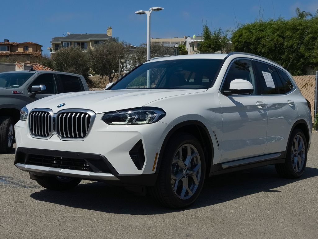 Used 2024 BMW X3 xDrive30i w/ Convenience Package w/ZPA AWD/4WD image 3