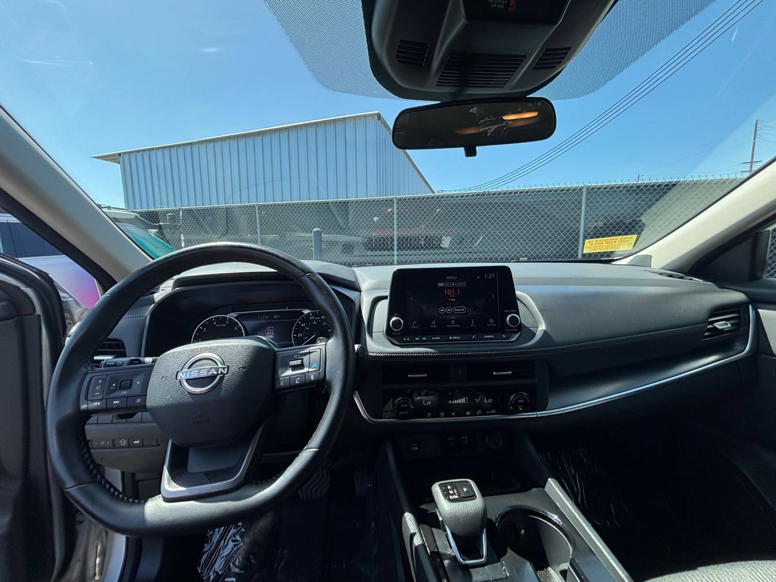 Used 2025 Nissan Rogue SV AWD/4WD image 34