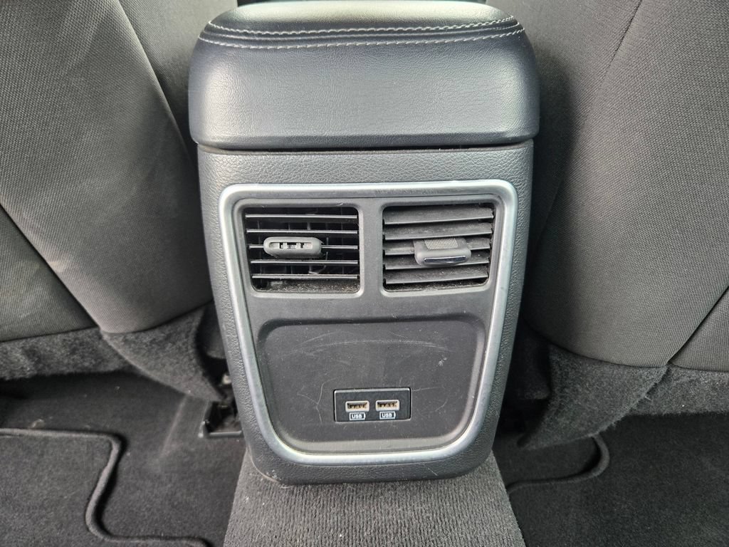Used 2023 Dodge Charger SXT RWD image 10