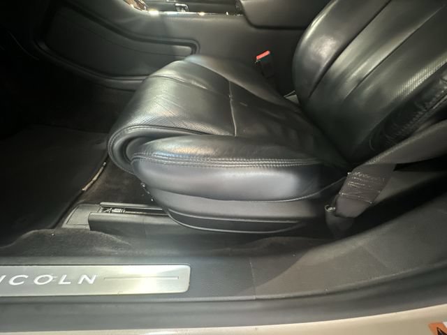 Used 2017 Lincoln Continental Select FWD image 18