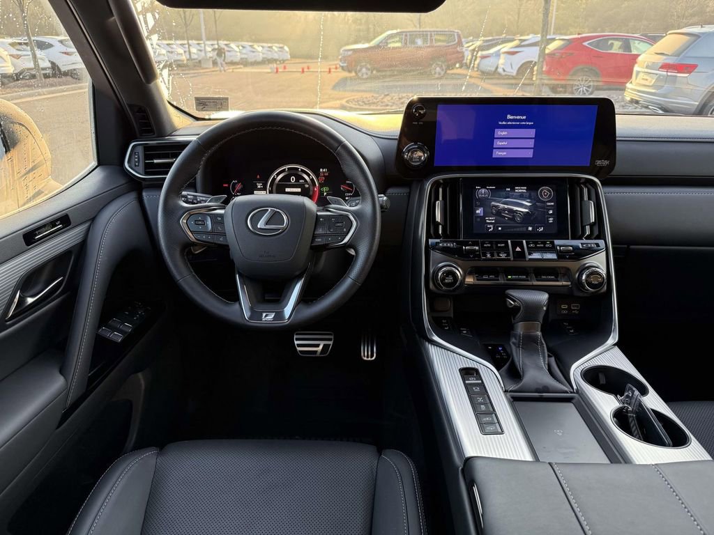 Used 2024 Lexus LX 600 F Sport image 8