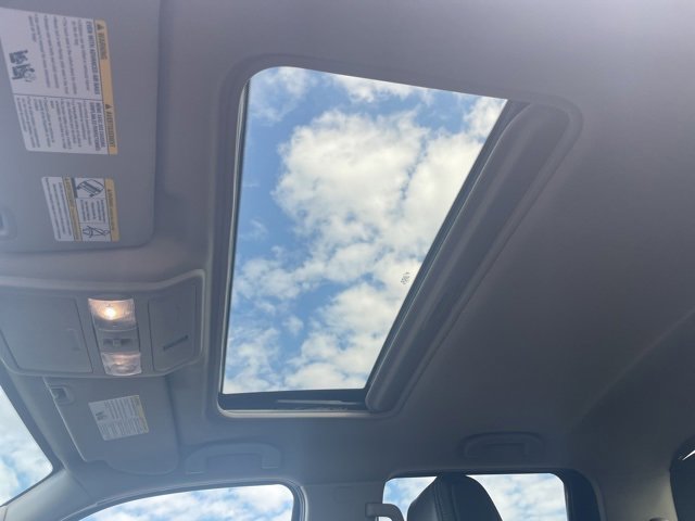 Used 2024 Nissan Frontier SL image 24