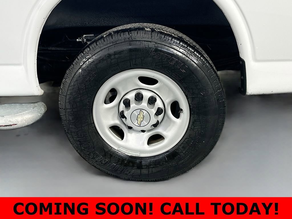 Used 2024 Chevrolet Express 2500 w/ Driver Convenience Package image 34
