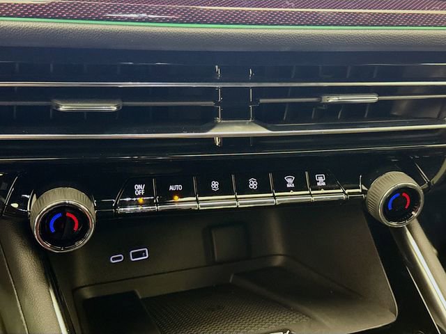 New 2026 Chevrolet Traverse RS image 18