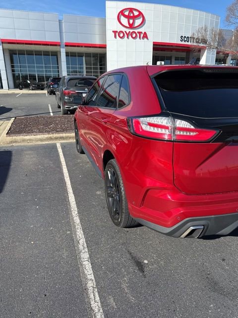 Used 2021 Ford Edge ST w/ Equipment Group 401A image 4