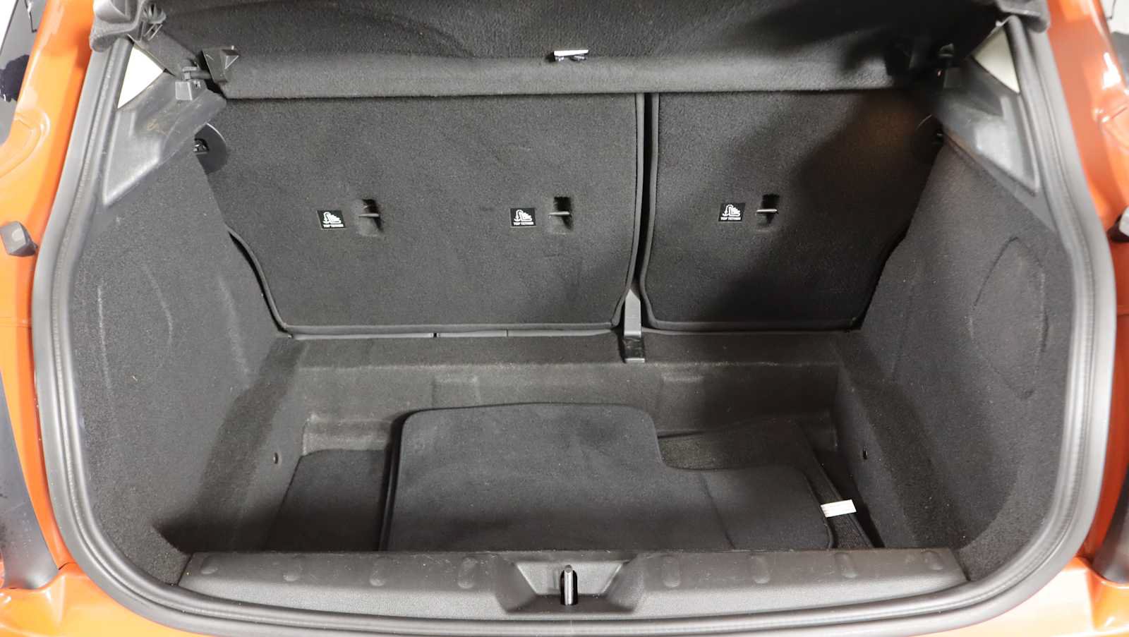 Used 2019 MINI Cooper 4-Door Hardtop FWD image 28