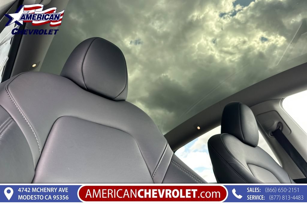 Used 2025 Tesla Model Y Long Range RWD image 22