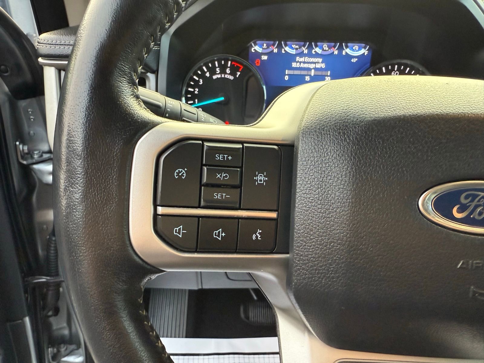 Used 2024 Ford Expedition XLT image 15