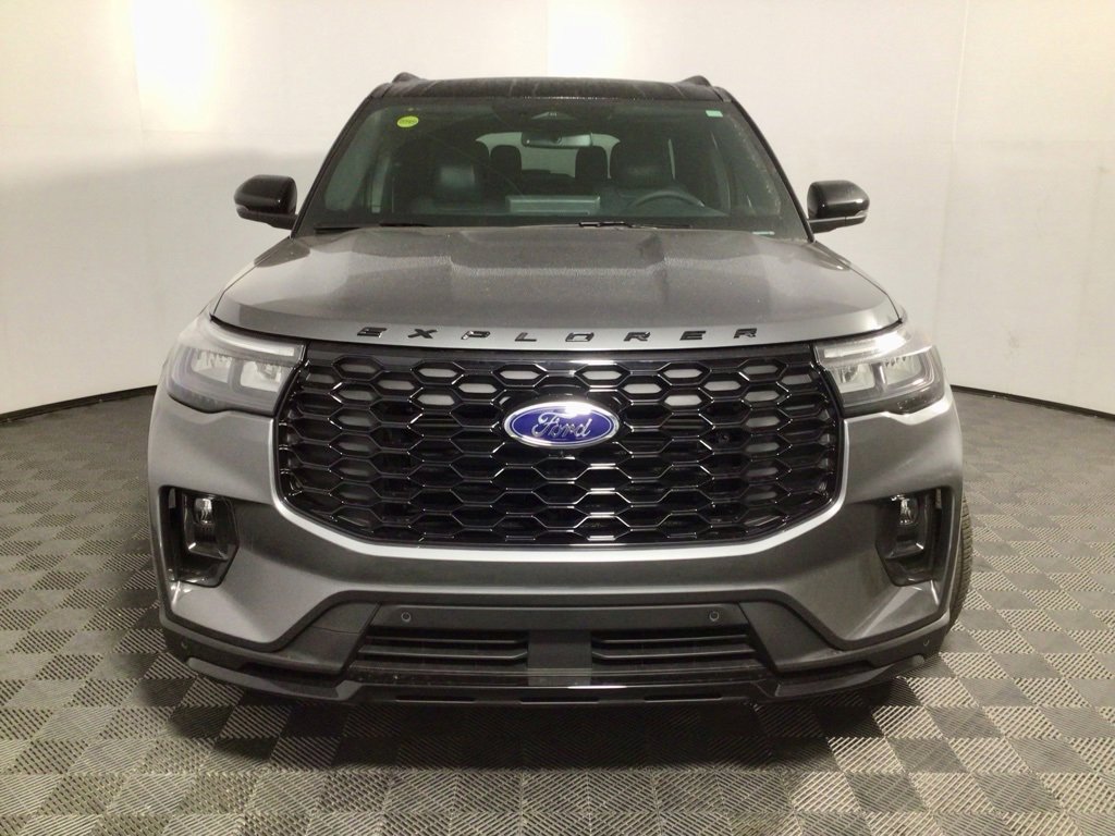 New 2025 Ford Explorer ST-Line image 5