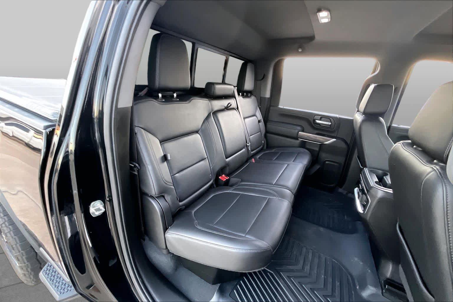 Used 2020 Chevrolet Silverado 2500 LTZ w/ LTZ Premium Package AWD/4WD image 19