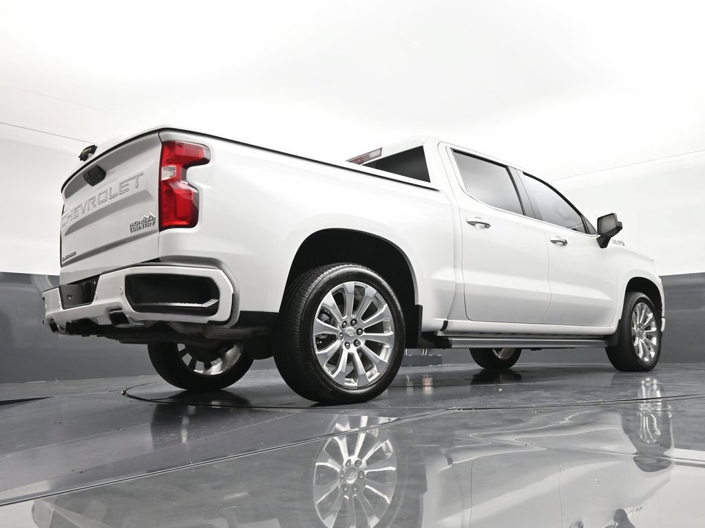 Used 2021 Chevrolet Silverado 1500 High Country w/ Technology Package AWD/4WD image 24