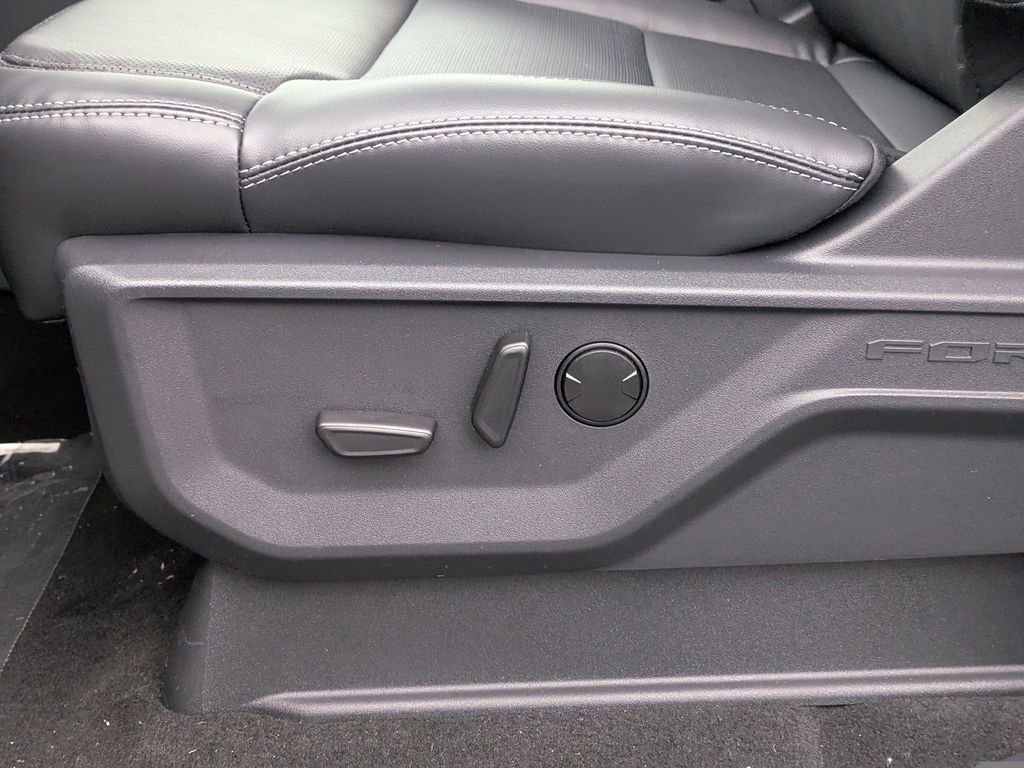 New 2026 Ford Expedition Platinum w/ Stealth Appearance Package image 17