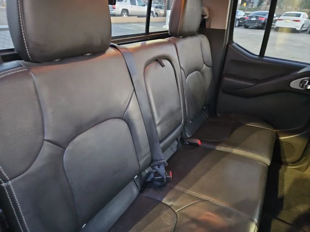 Used 2014 Nissan Frontier PRO-4X w/ Pro-4x Luxury Package AWD/4WD image 20