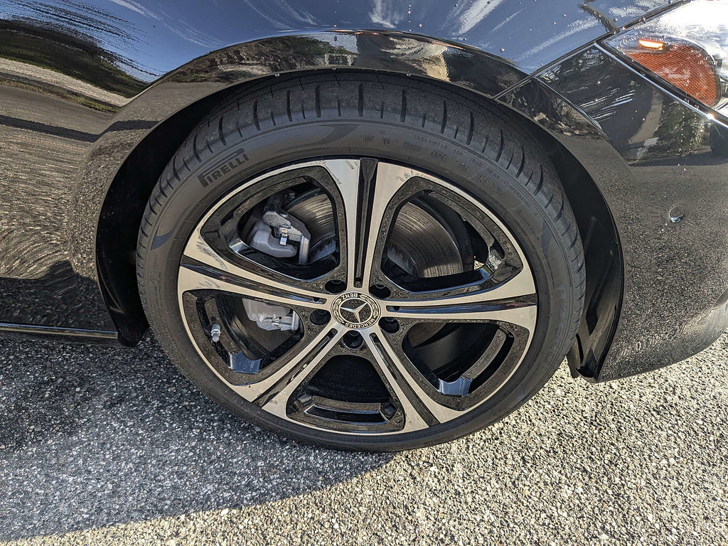 Used 2025 Mercedes-Benz C 300 Sedan image 11