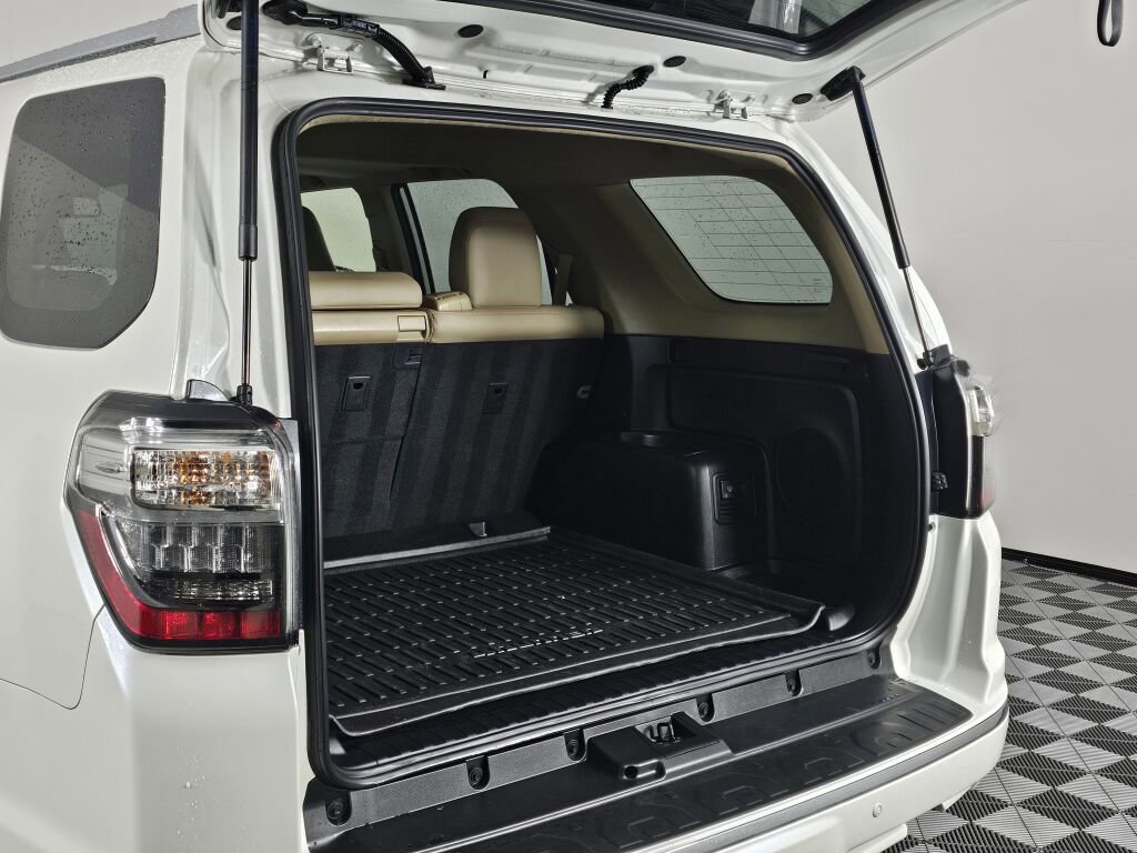 Used 2023 Toyota 4Runner Limited image 14