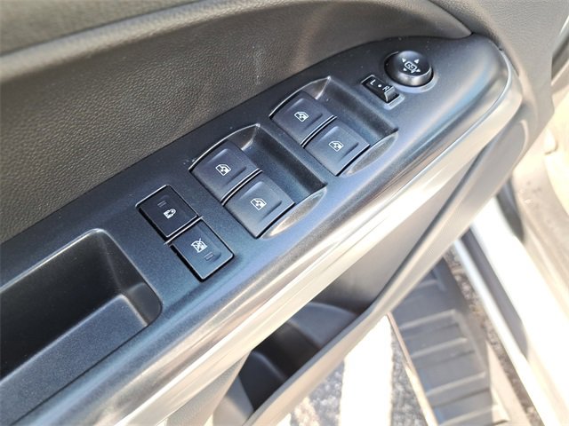 Used 2022 Chevrolet Colorado LT w/ LT Convenience Package image 16