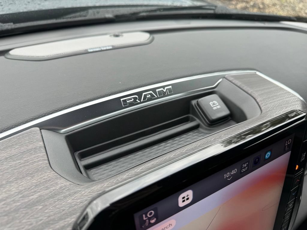New 2026 RAM 2500 Laramie AWD/4WD image 25