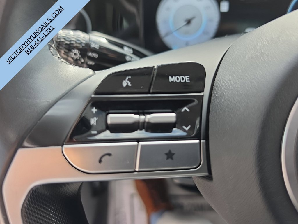 Used 2025 Hyundai Elantra SEL FWD image 24