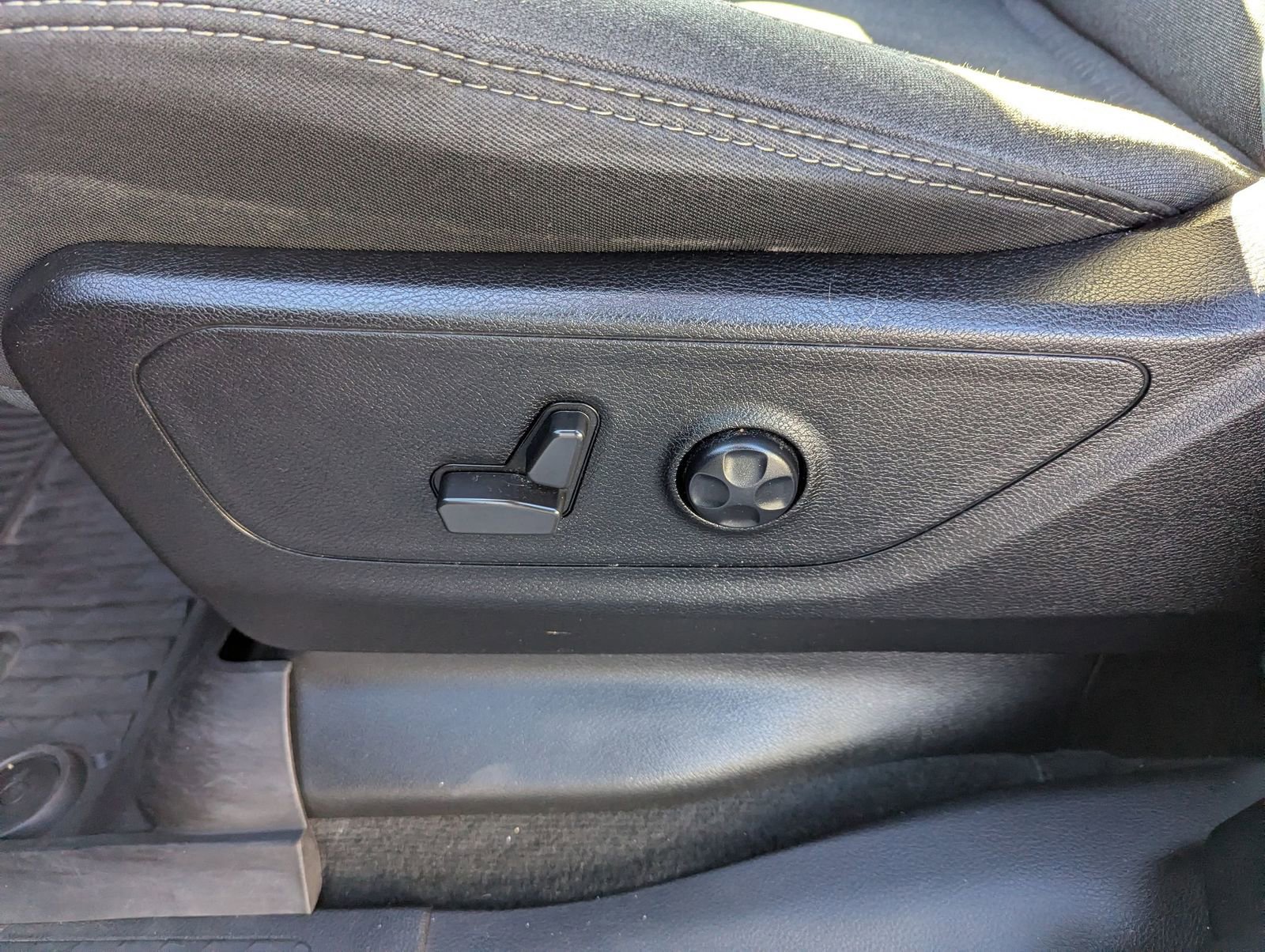 Used 2021 RAM 1500 Big Horn image 8