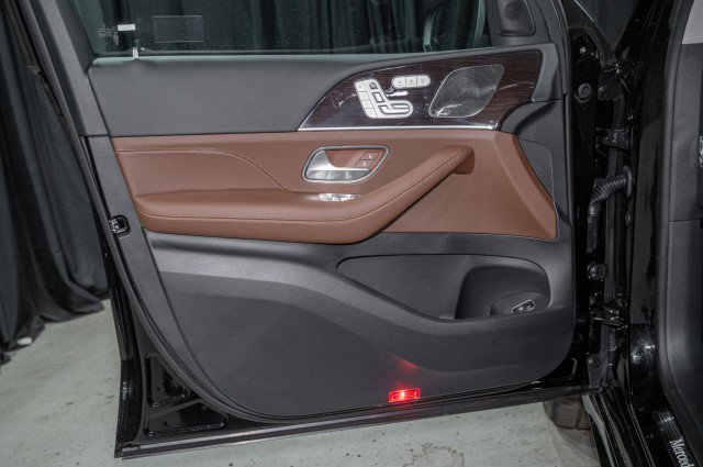 Certified 2026 Mercedes-Benz GLS 450 4MATIC image 9