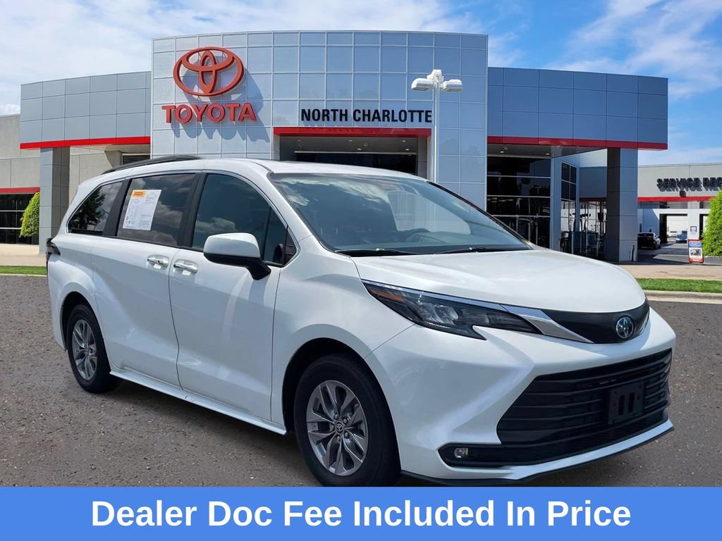 Used 2025 Toyota Sienna XLE