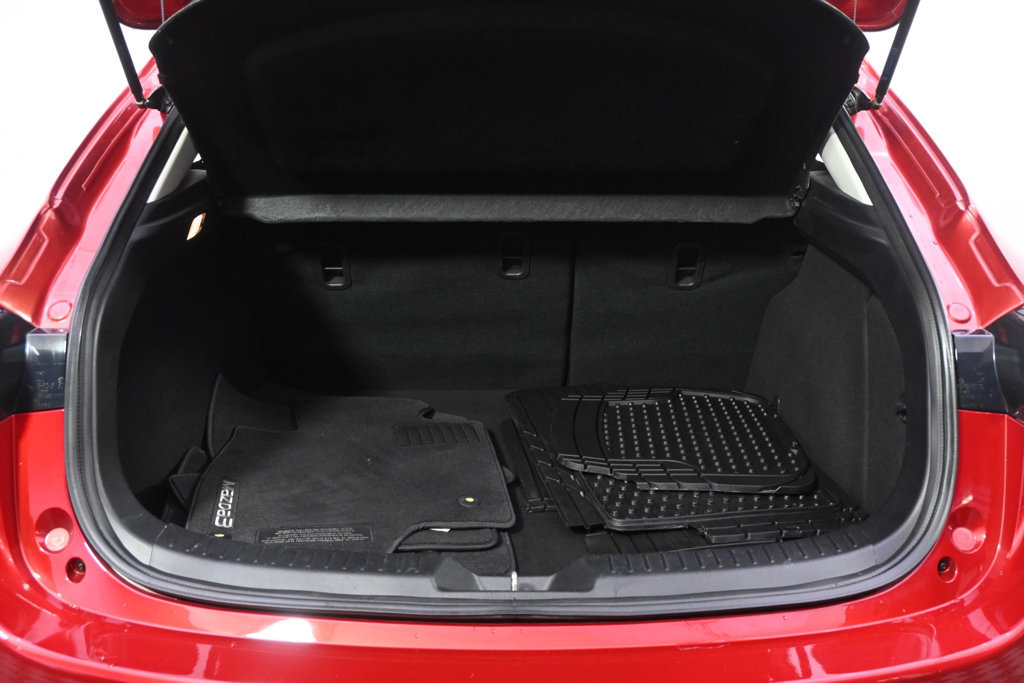 Used 2018 MAZDA MAZDA3 Grand Touring FWD image 19