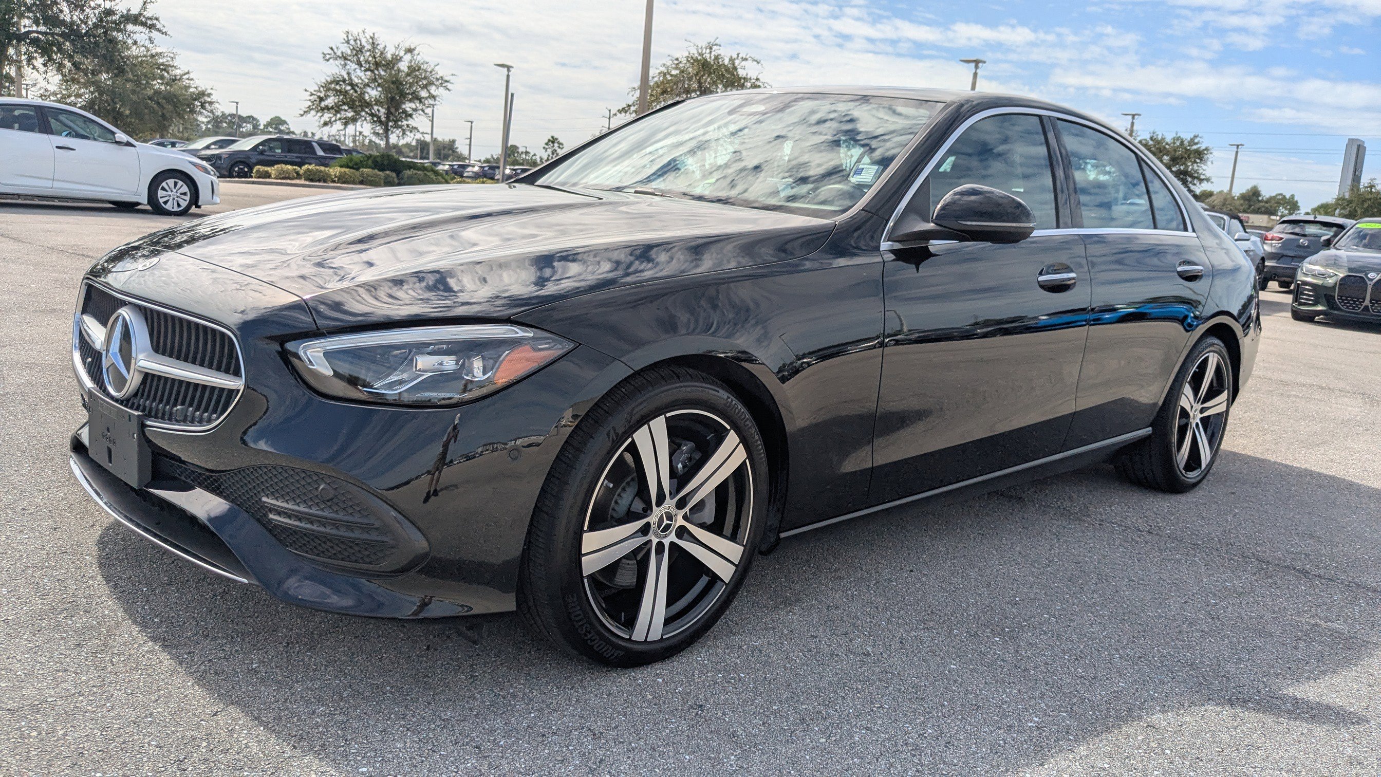 Used 2025 Mercedes-Benz C 300 4MATIC Sedan image 9
