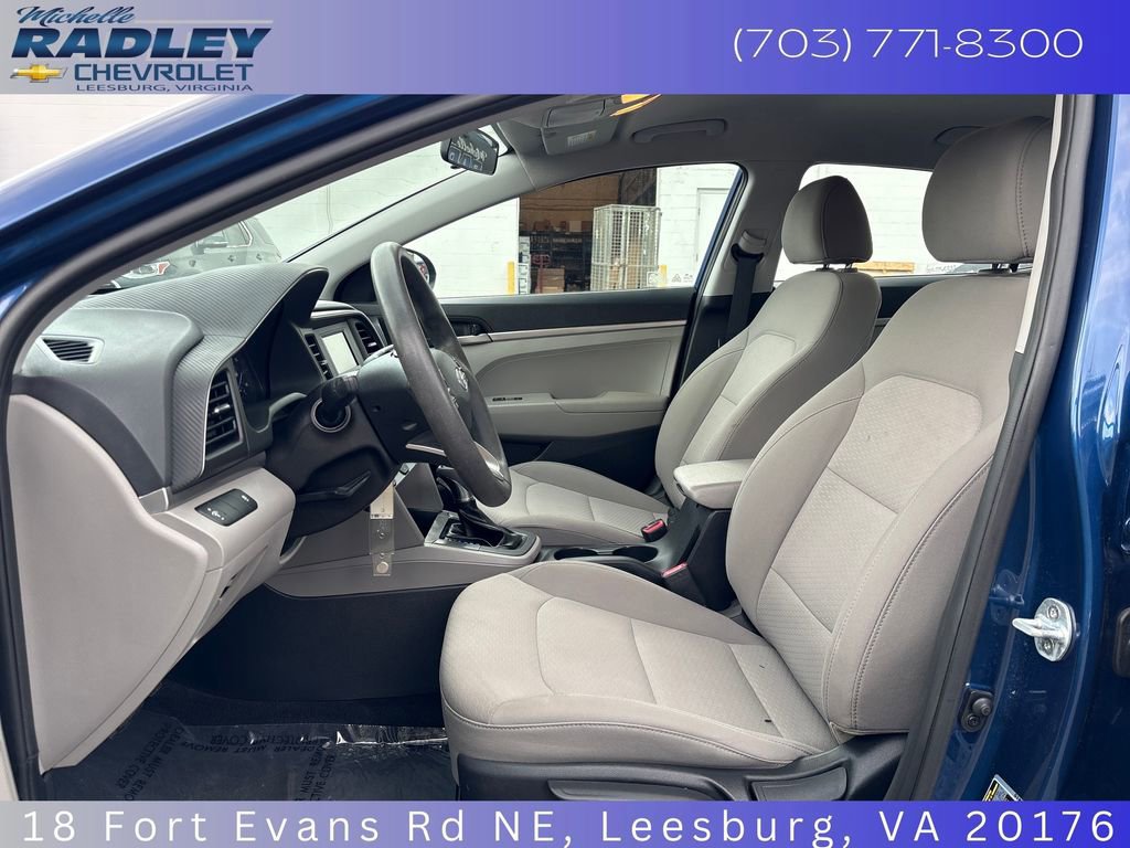 Used 2019 Hyundai Elantra SE FWD image 21