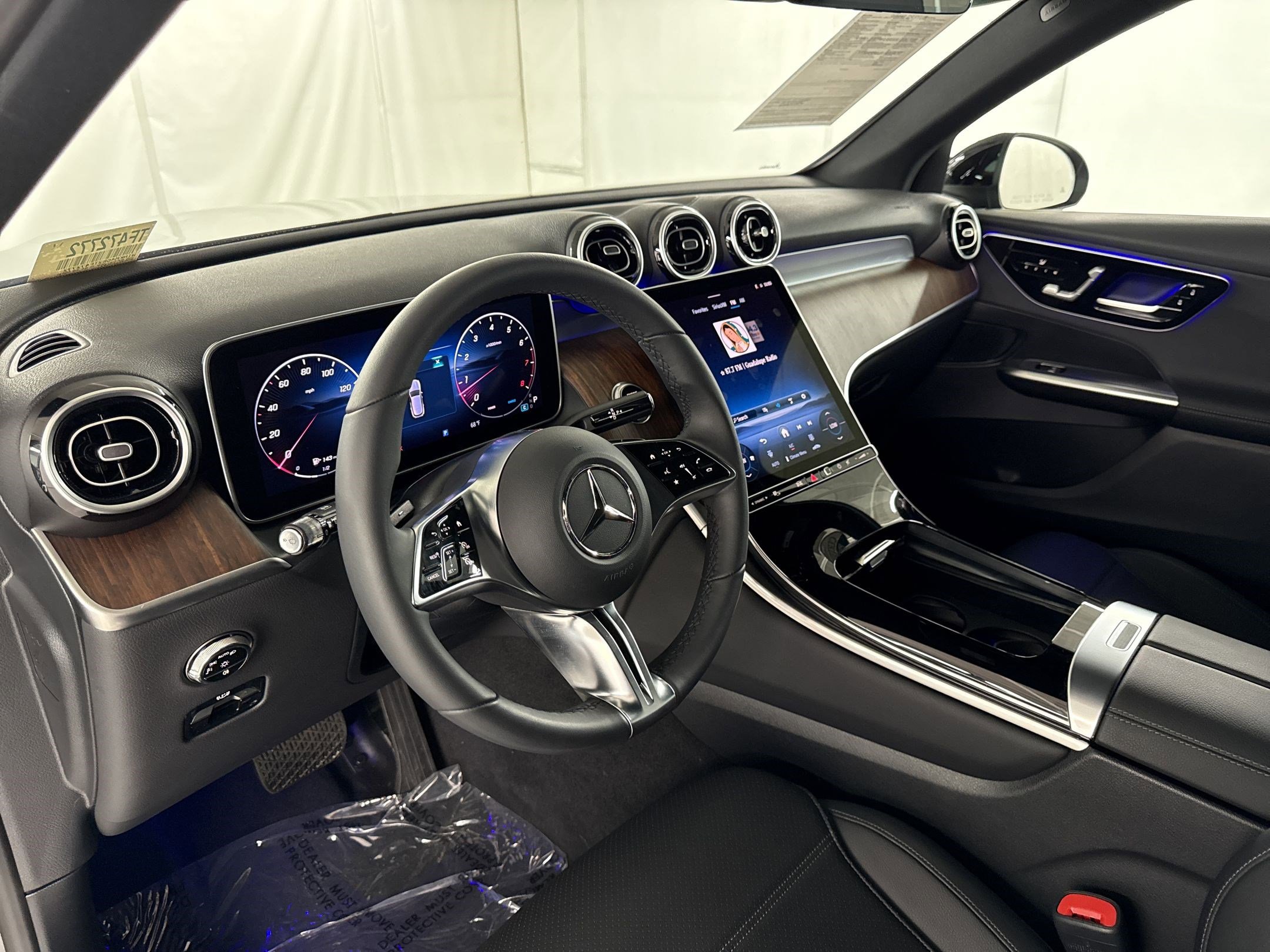 Certified 2026 Mercedes-Benz GLC 300 image 4