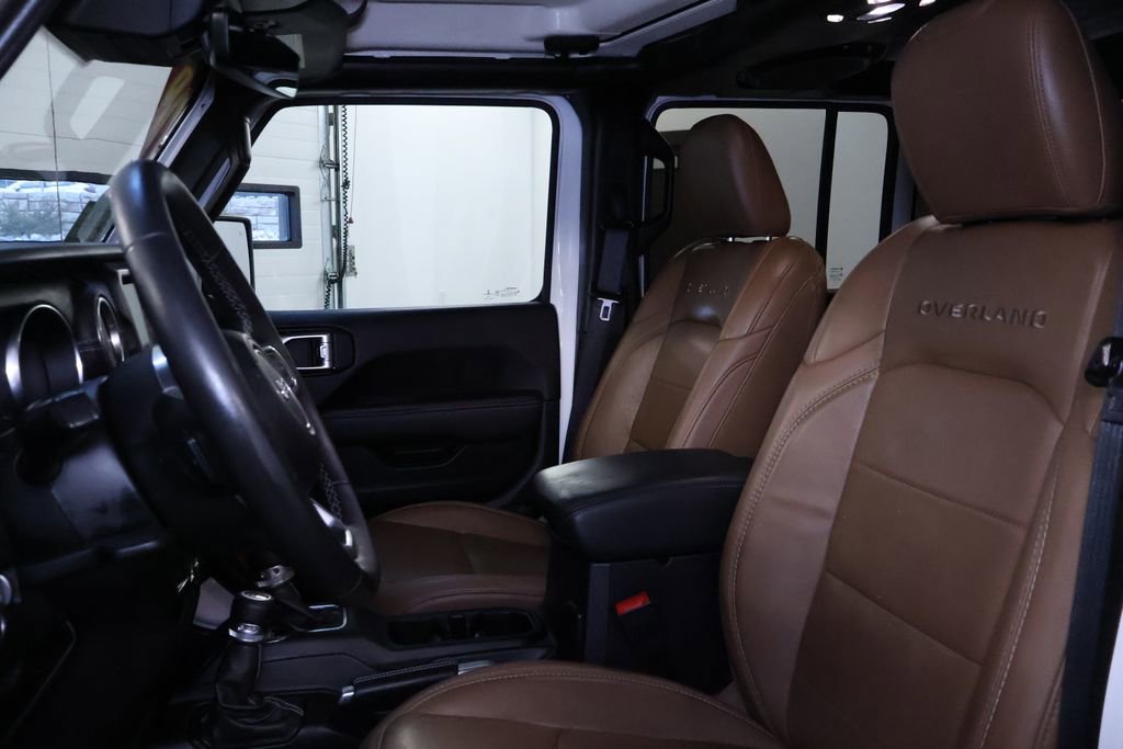 Used 2020 Jeep Gladiator Overland AWD/4WD image 11