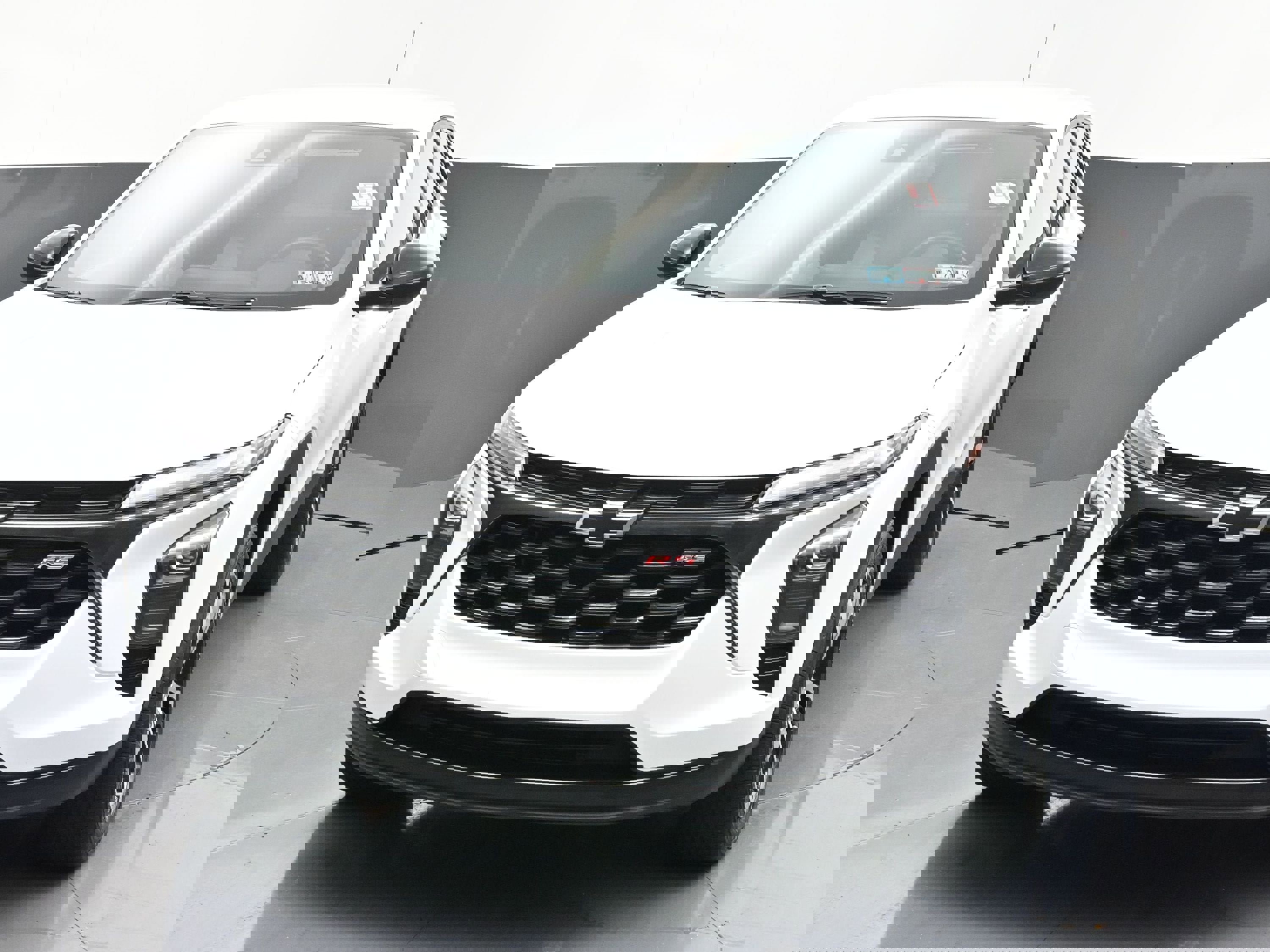 Certified 2024 Chevrolet Trax RS w/ Driver Confidence Package image 3