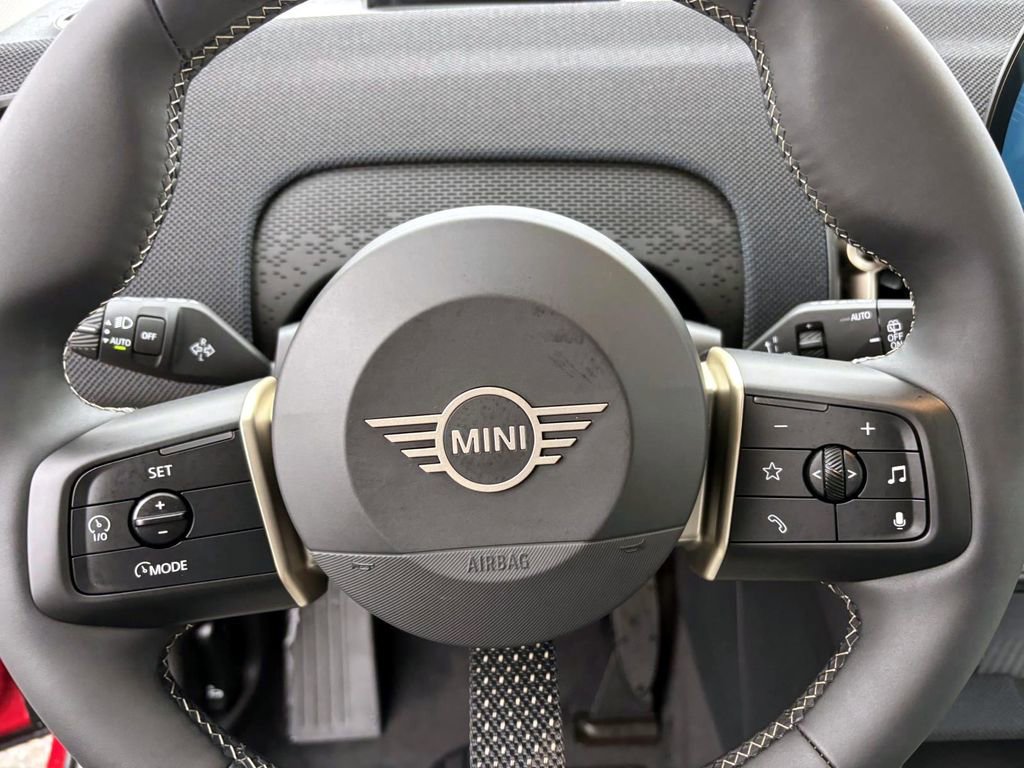 Certified 2025 MINI Cooper Countryman S image 15