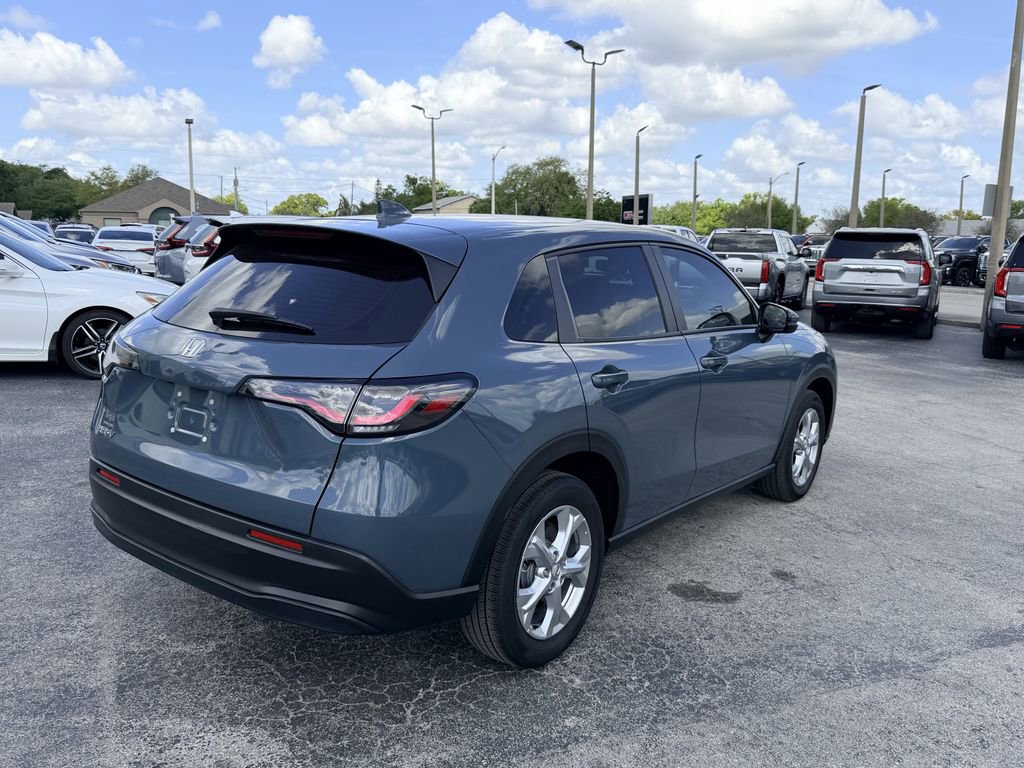 Used 2025 Honda HR-V LX image 5
