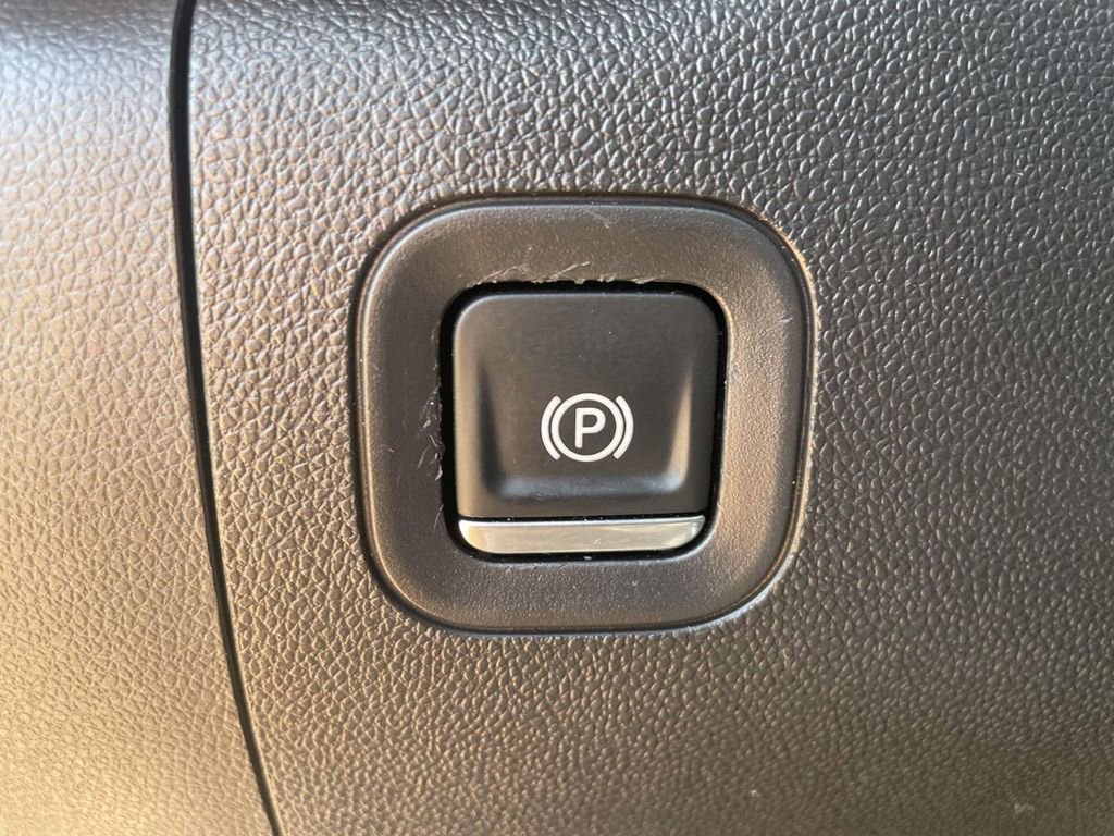 Used 2024 Chevrolet Silverado 1500 W/T image 17