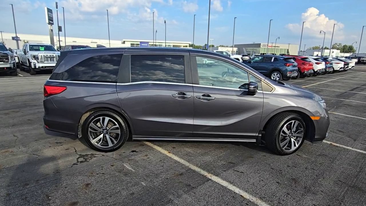 Used 2022 Honda Odyssey Touring image 11