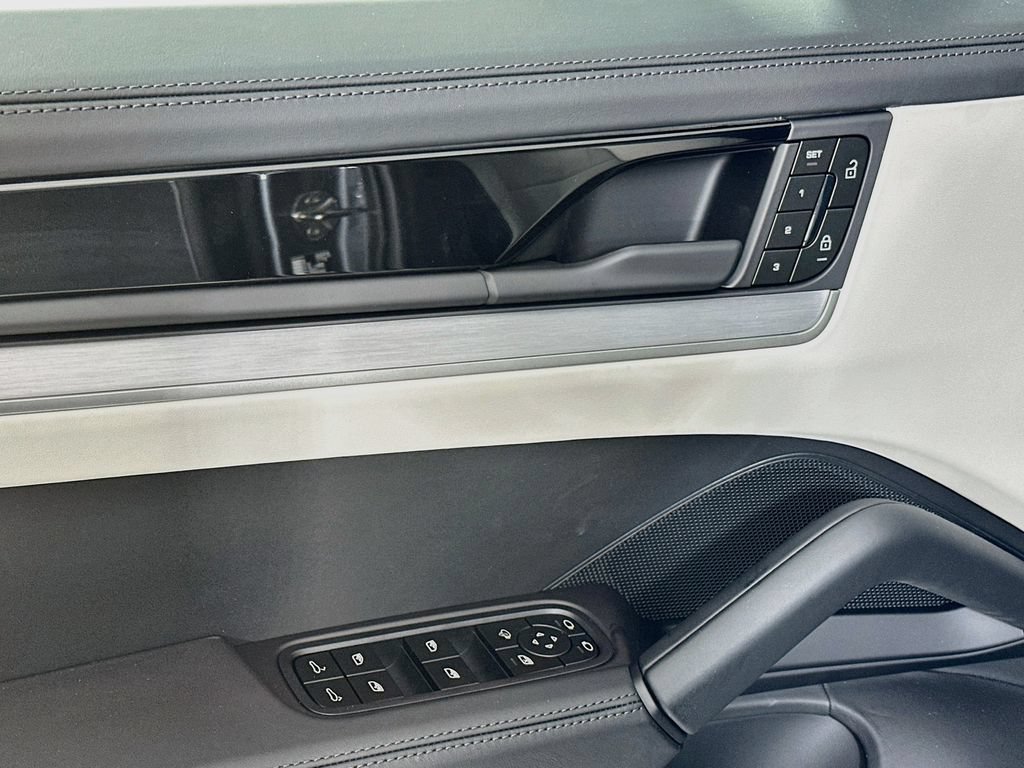New 2026 Porsche Cayenne AWD/4WD image 20
