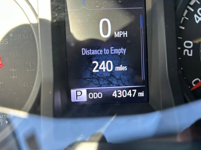 Used 2022 Toyota Tacoma SR image 24