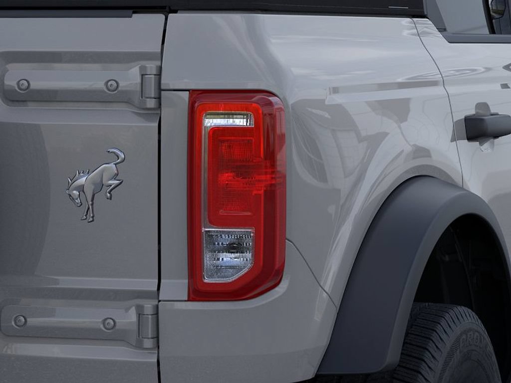 New 2026 Ford Bronco 4-Door AWD/4WD image 24