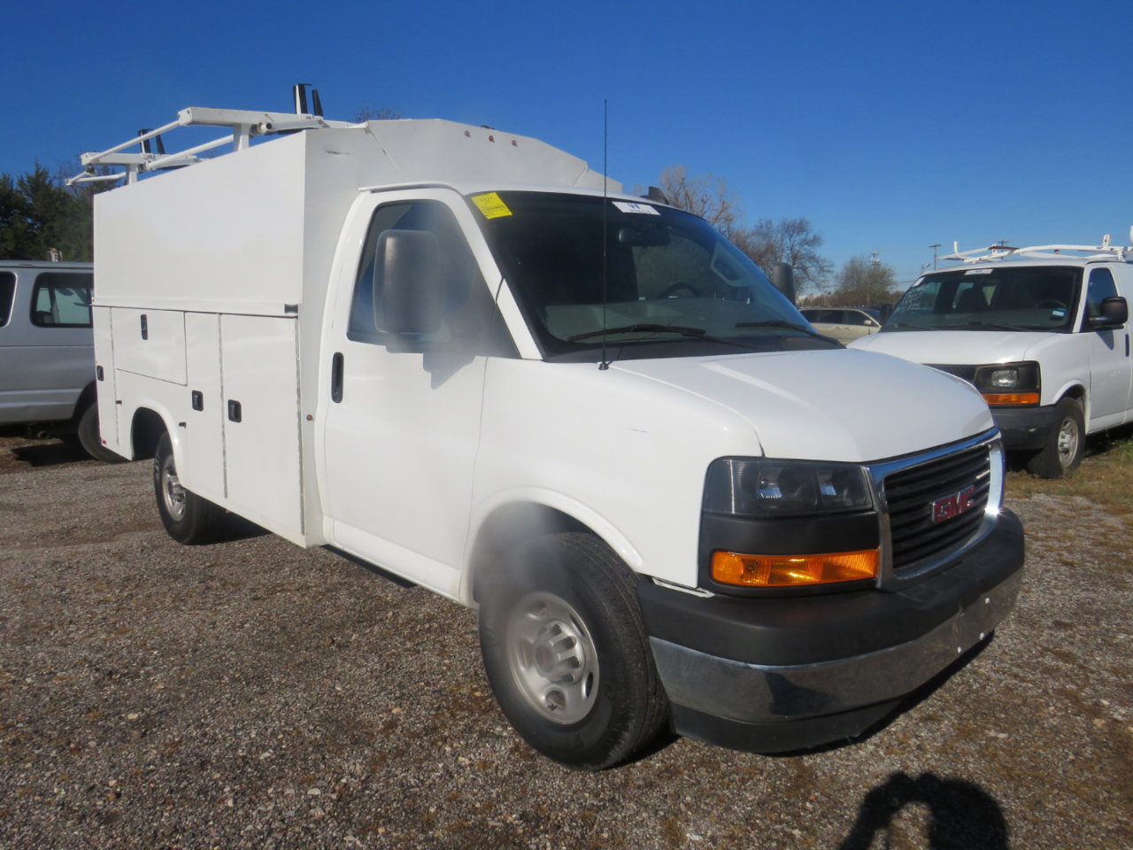 Used 2022 GMC Savana 3500 w/ Power Convenience Package image 3