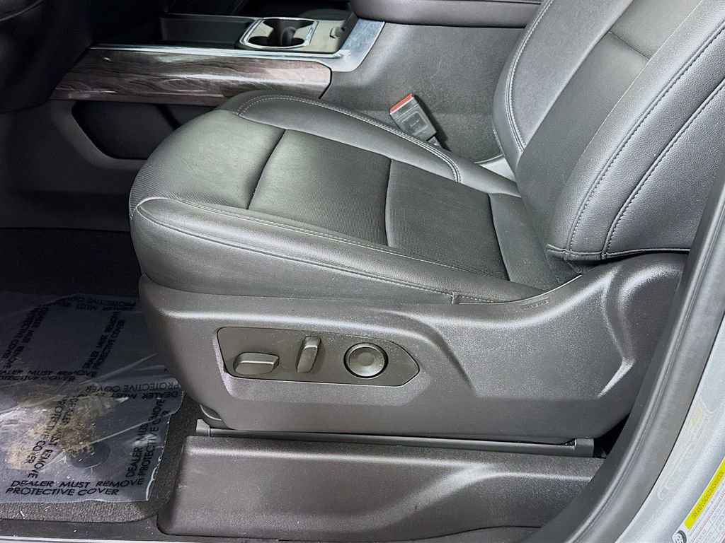 Used 2025 Chevrolet Silverado 2500 LTZ w/ LTZ Convenience Package AWD/4WD image 24